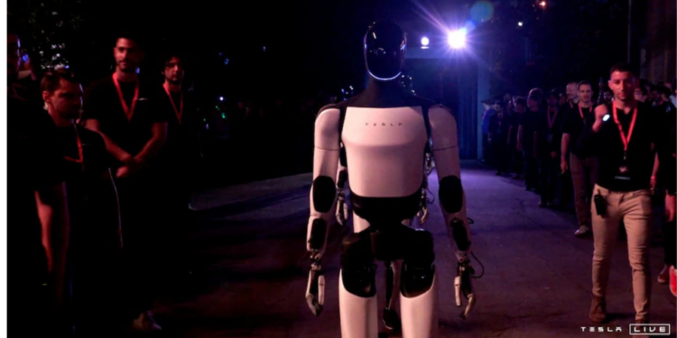 VIDEO | ¡El futuro ha llegado! Elon Musk presenta el robot humanoide Optimus