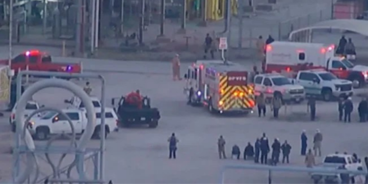 Dos muertos y cinco heridos, tras fuga en refinería Deer Park de PEMEX