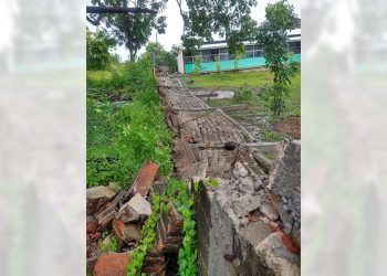 Foto: cortesía // Reportan daños en escuelas de Pinotepa y Tututepec.