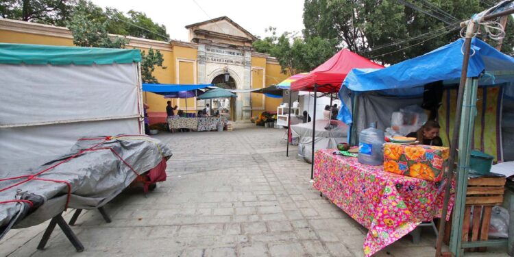 Foto: Adrián Gaytán // Se realizará la vigilancia sanitaria en 200 establecimientos, incluyendo de preparación y expendio de pan y chocolate.