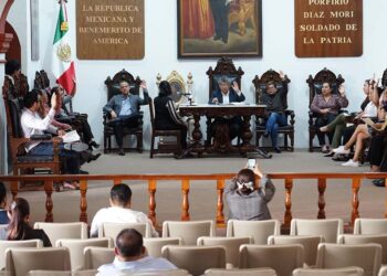 Foto: Adrián Gaytán // Sesión de cabildo.