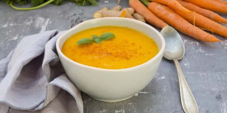 Sopa de Zanahoria: Un caldo nutritivo para el invierno
