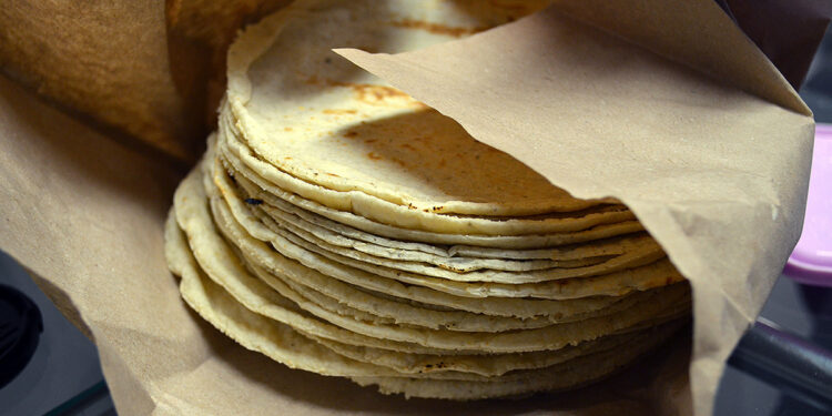 Gobierno de México busca reducir el precio de la tortilla en un 10%