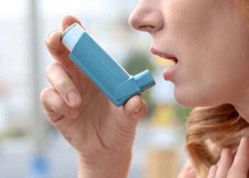 Foto: internet – ilustrativa // Exhortan a vacunarse contra enfermedades que afectan las vías respiratorias como neumococo e influenza, para reducir las complicaciones de quienes padecen EPOC.