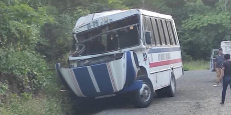 Tras el accidente de camión con niños en el Istmo, solicitan ayuda del gobierno