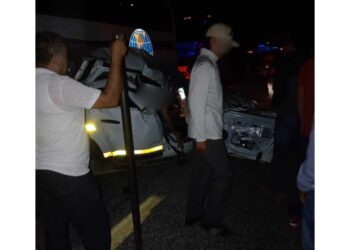Brutal accidente deja hombres muertos en el Libramiento de La Ventosa