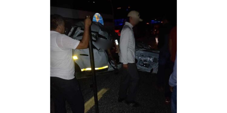 Brutal accidente deja hombres muertos en el Libramiento de La Ventosa