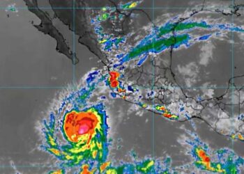 ¡Huracán Kristy se Intensifica a Categoría 3! Alerta por climas severos en México