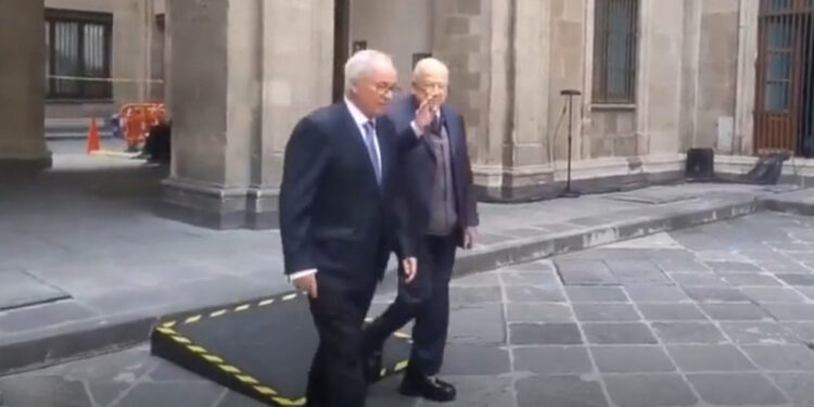 Llama la atención arribó de Claudio X. González Laporte a Palacio Nacional