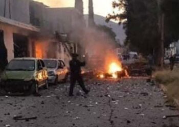 ¡Explosiones en Guanajuato! Coche bomba estalla en Acámbaro y se reportan lesionados