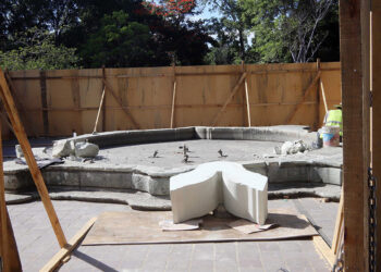 Remodelan El Llano; obras en fuentes, piso y jardines
