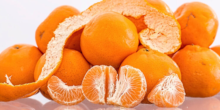 ¿Para qué sirve la cáscara de la mandarina?