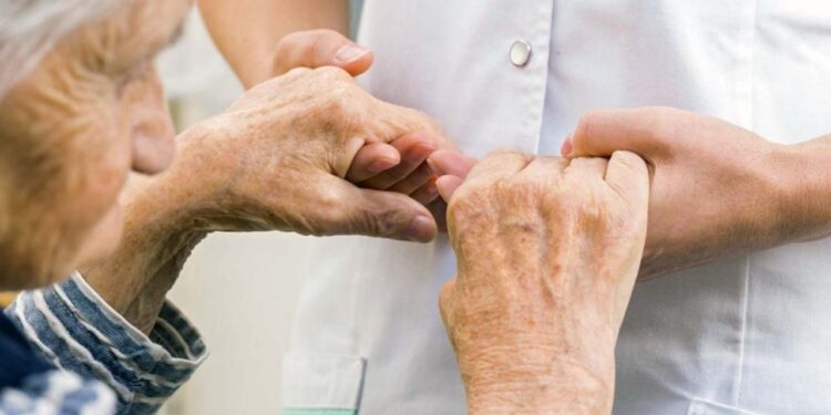 Foto: internet – ilustrativa // En Parkinson en lo que va del año, el sector salud de Oaxaca informa de 126 nuevos casos con atención en unidades médicas.