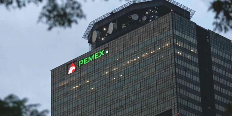 Pemex enfrenta una crisis por adeudo con proveedores por 126 mil millones