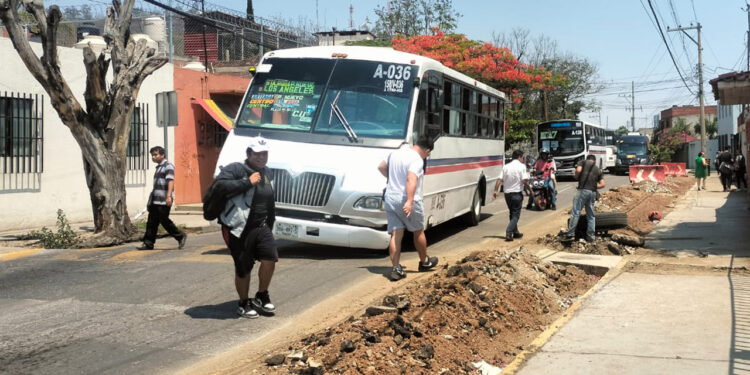 Transporte público de Oaxaca, el peor entre 32 entidades del país