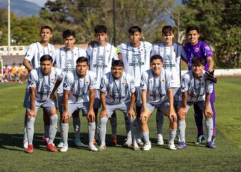 Dragones de Oaxaca se afianza como el mejor equipo de la entidad en la Tercera División.