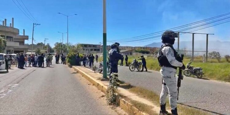 Las autoridades detuvieron a una mujer identificada como J. E. C. G.
