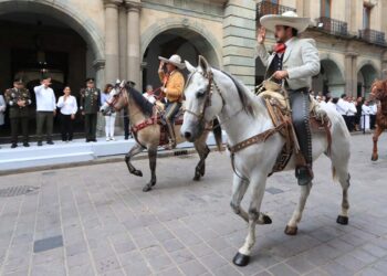 Fotos: Adrián Gaytán // Presentes como cada año, integrantes de las asociaciones de charro.