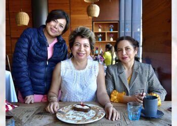 Fotos: Rubén Morales // Estuvo muy acompañada de sus grandes amigas.