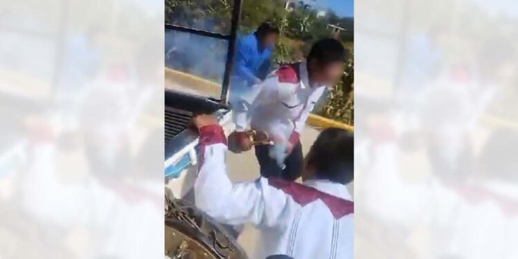 Un joven menor de edad resultó herido en este hecho violento.