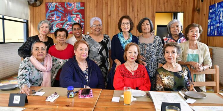 Fotos: Rubén Morales // La celebración tuvo lugar en un restaurante de esta ciudad en donde estuvieron presentes sus amigas.