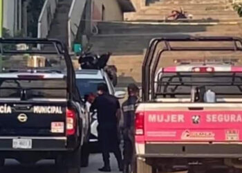 ¡Homicidio en Salina Cruz! Ejecutan a hombre a balazos en la cabeza en plena calle