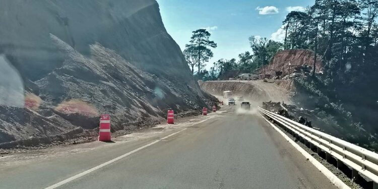 Foto: redes sociales // Además de irregularidades en su construcción, detectan hoyos financieros en la supercarretera Barranca Larga-Ventanilla.