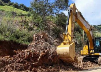 Ahora limpian tramos de Huautla a Jalapa de Díaz.