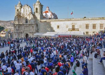 Foto: Municipio de Oaxaca de Juárez // Asistencia al sorteo del Servicio Militar Nacional en 2023.
