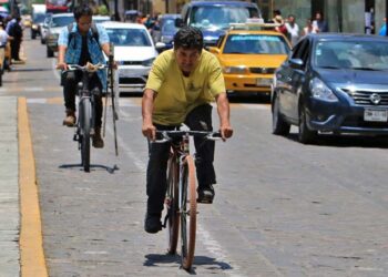 Foto: Adrián Gaytán // Bicirutas, la mejor opción para la movilidad de esta ciudad.