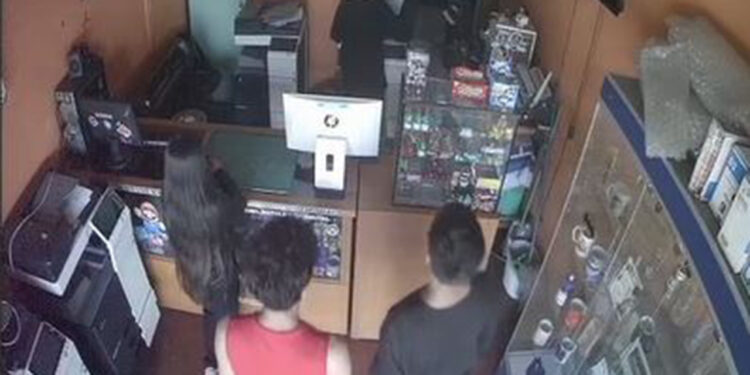 Graban robos en Santa Rosa Panzacola