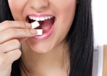 ¡Masticar chicle con xilitol podría reducir los partos prematuros!