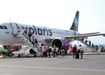 Foto: Adrián Gaytán // El aeropuerto de Santa Cruz Xoxocotlán, recibe menos pasajeros en este 2024, de acuerdo con las estadísticas de Asur.
