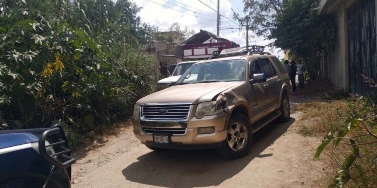 El choque sucedió al momento que circulaban por la colonia el Mirador.