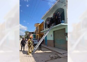 El fuego solo dejó daños materiales en el domicilio.