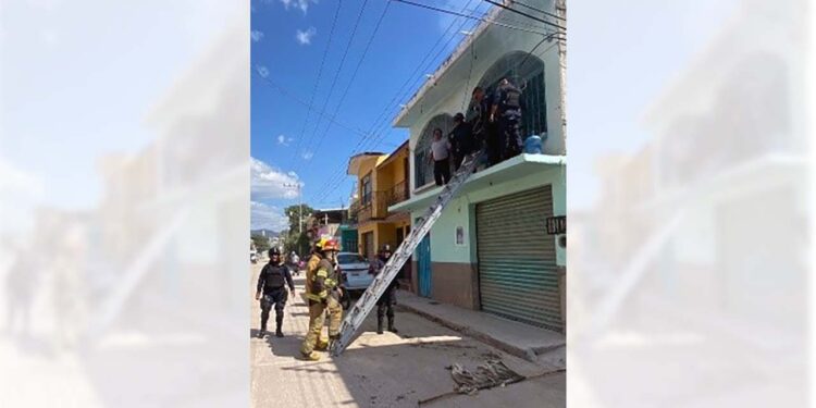 El fuego solo dejó daños materiales en el domicilio.