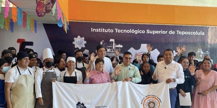 El proyecto tiene el compromiso de llevar el conocimiento y la esperanza de los estudiantes.