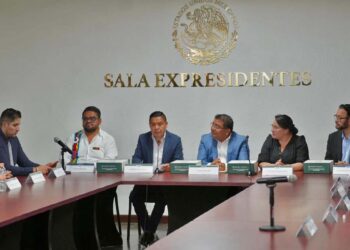 Foto: Congreso de Oaxaca // El secretario de Finanzas, Farid Acevedo López, presentó ayer a la LXVI Legislatura local el paquete fiscal para 2025