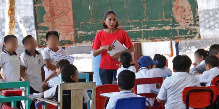 Foto: Archivo El Imparcial // Restan recursos para la infraestructura y equipamiento en las escuelas.