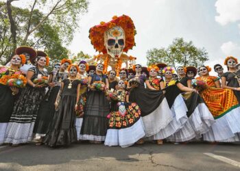 Este Desfile de Día de Muertos 2024 busca promover la cultura mexicana y honrar a quienes ya no se encuentran en el mundo de los vivos.