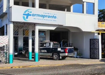 ¡Violento asalto en Farmapronto! Empistolado despoja de dinero y pertenencias a empleados en Tehuantepec