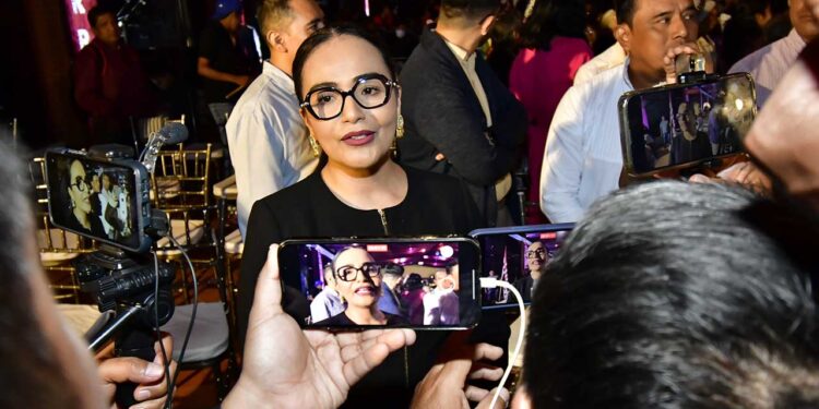 Tercer informe de resultados de la diputada Liz Arroyo