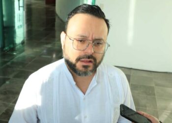 Madruga Romero López para entrega de II Informe