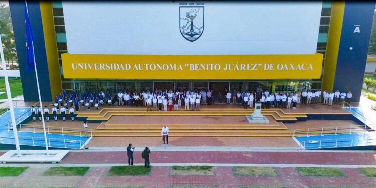 Abre UABJO convocatoria intersemestral para 6 licenciaturas