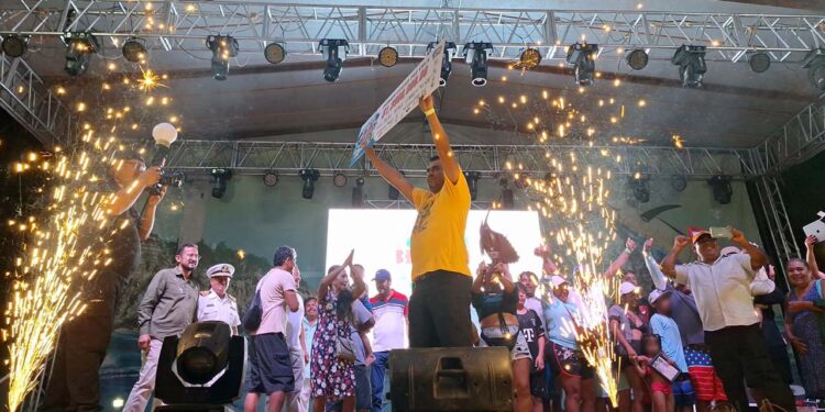 Jaciel Reyes Cortés fue reconocido como campeón de la máxima categoría de esta justa.