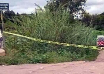 La joven fue encontrada en una zona de difícil acceso del río.