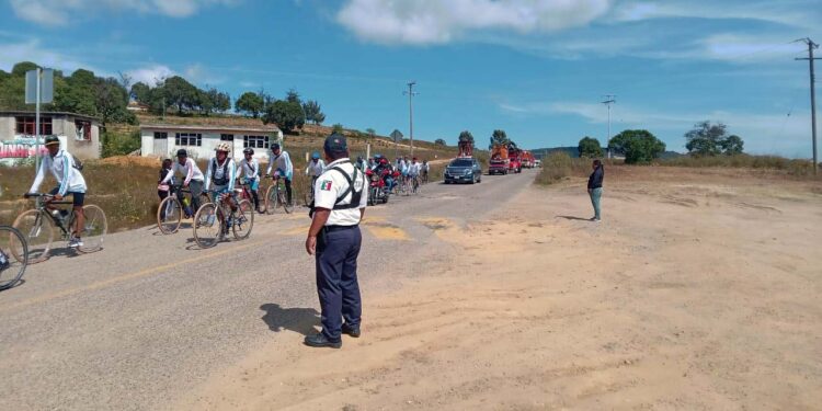 La Policía Vial Estatal estará abanderando las peregrinaciones.