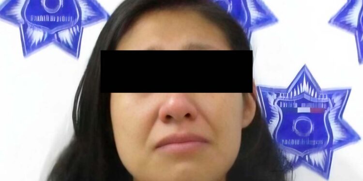 Mujer detenida por  golpear a su madre