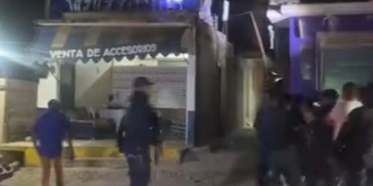 Salvan a ratero de ser linchado