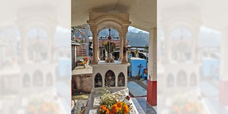 La sabia fue sepultada el 24 de noviembre de 1985 en el panteón número 1 de esta ciudad.